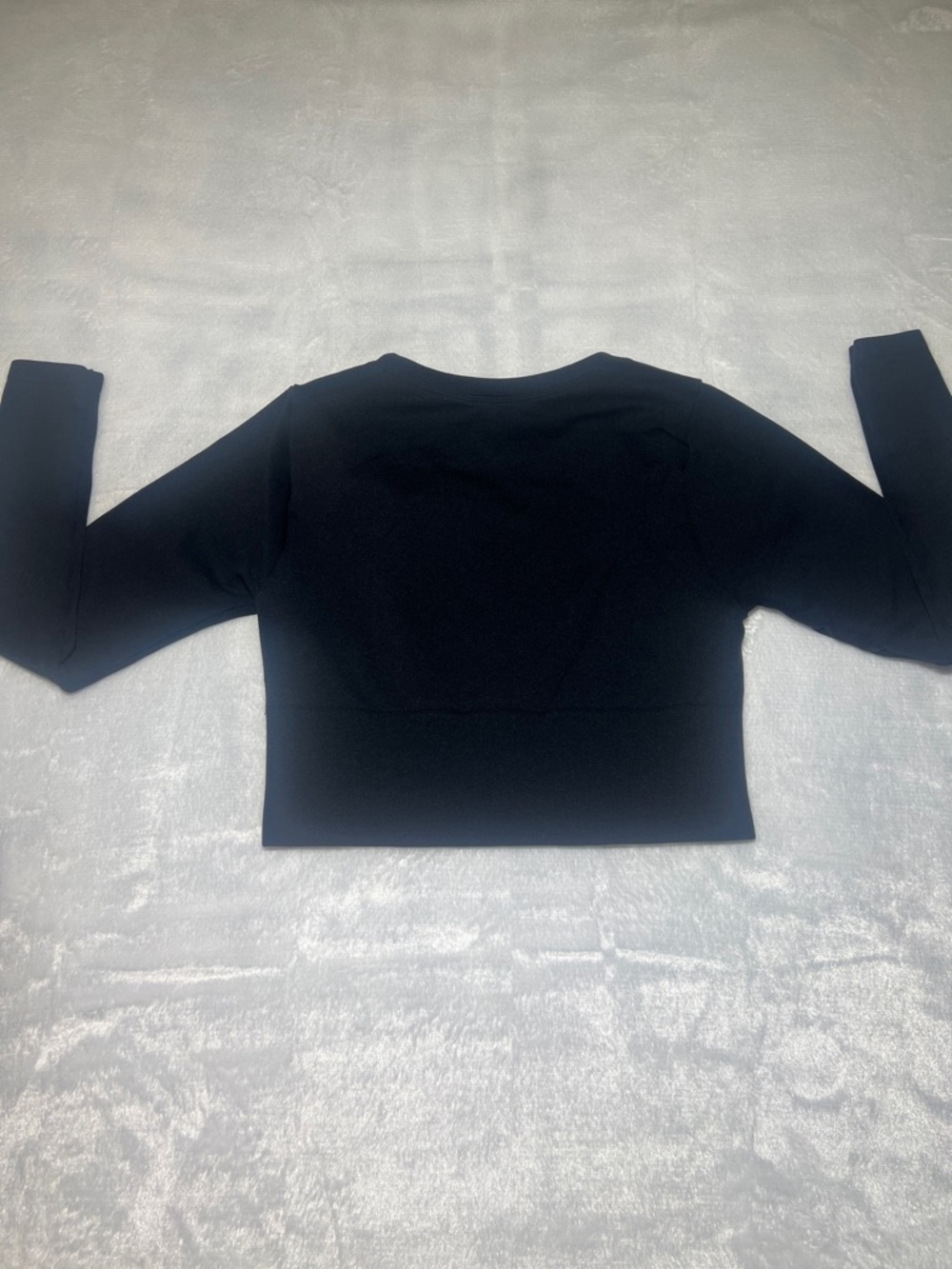 Offline by Aerie Black Cropped Long-Sleeve Top - Picture 3 of 4
